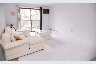 10 Wrentham Rd #212, Worcester, MA 01602 - Photo 4