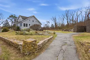 17 Story St, Rockport, MA 01966 - Photo 4