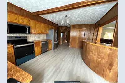 198 John St, Fall River, MA 02721 - Photo 4