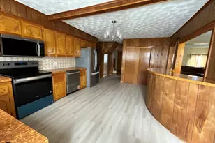 198 John St, Fall River, MA 02721 - Photo 4