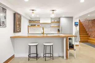 33 Worcester St, Boston, MA 02118 - Photo 8