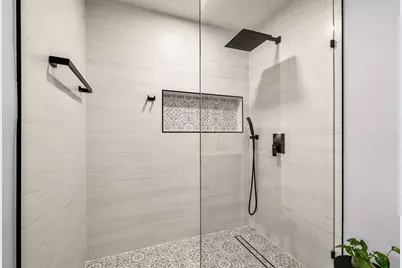 588 Andover St, Lowell, MA 01852 - Photo 32