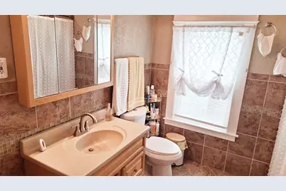 100 Belvidere St, Springfield, MA 01108 - Photo 10