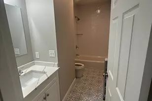 666 Metropolitan Ave, Boston, MA 02136 - Photo 6