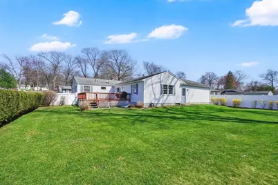 142 Louis Rd, Springfield, MA 01118 - Photo 2