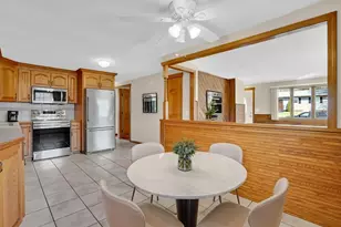 142 Louis Rd, Springfield, MA 01118 - Photo 6