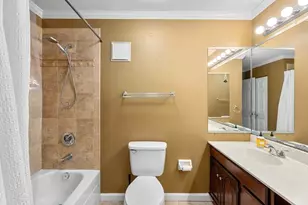 23 Pebble Pl, Malden, MA 02148 - Photo 10