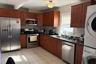 73 Nichols Ave, Watertown, MA 02472 - Photo 4