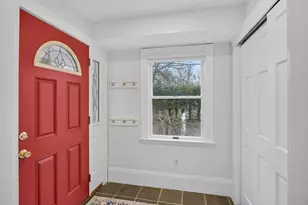 52 Maple St, Hamilton, MA 01982 - Photo 6