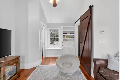 52 Maple St, Hamilton, MA 01982 - Photo 18