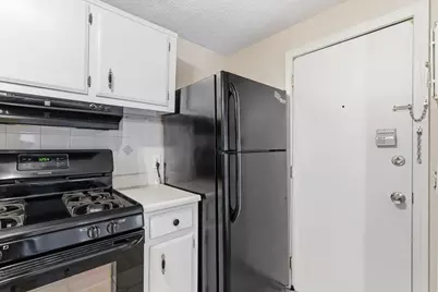 136 Tyngsboro Rd #7, Chelmsford, MA 01863 - Photo 6