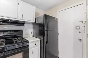 136 Tyngsboro Rd, Chelmsford, MA 01863 - Photo 6