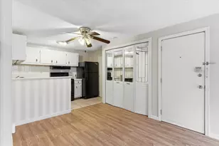 136 Tyngsboro Rd, Chelmsford, MA 01863 - Photo 2