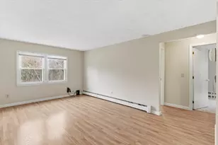 136 Tyngsboro Rd, Chelmsford, MA 01863 - Photo 12