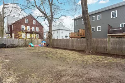 25 Wellington St #1, Waltham, MA 02151 - Photo 26