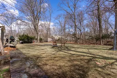 31 Anawan Rd, North Attleboro, MA 02760 - Photo 2