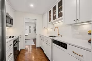 16 Wiswall Cir, Wellesley, MA 02482 - Photo 4