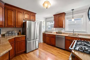 41 Governor Winthrop Rd, Somerville, MA 02145 - Photo 16