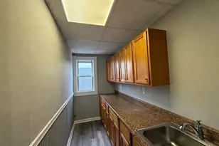 117 University Ave, Lowell, MA 01854 - Photo 4