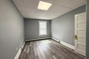 133 University Ave, Lowell, MA 01854 - Photo 6