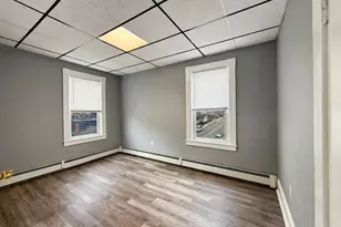 133 University Ave, Lowell, MA 01854 - Photo 8