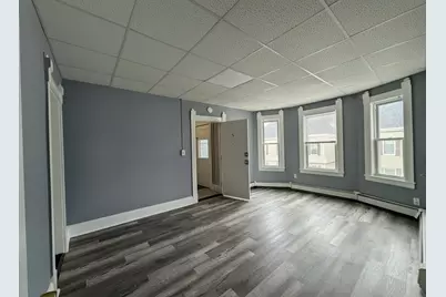 133 University Ave #5, Lowell, MA 01854 - Photo 1