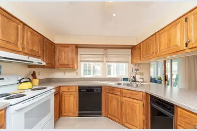 41 High Pond Dr, Bridgewater, MA 02324 - Photo 12