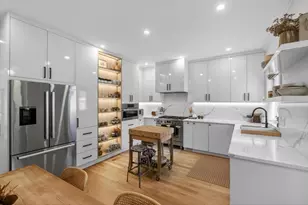 32 Columbia St, Brookline, MA 02446 - Photo 16