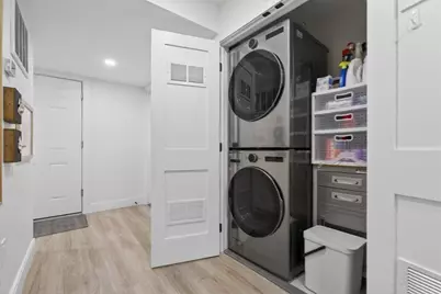 32 Columbia St #1, Brookline, MA 02446 - Photo 26