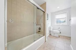 8 Stanley Dr, Framingham, MA 01701 - Photo 22