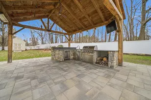 8 Stanley Dr, Framingham, MA 01701 - Photo 38