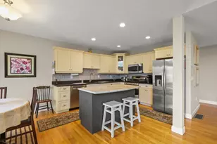 2 Amberwood Ct, Bourne, MA 02532 - Photo 4