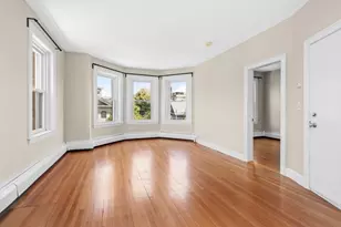 18 Centre St, Cambridge, MA 02139 - Photo 2