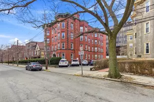 18 Centre St, Cambridge, MA 02139 - Photo 16