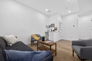 16 Hamlet St, Somerville, MA 02143 - Photo 24