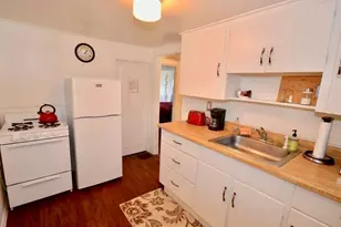 58 S East St, Amherst, MA 01002 - Photo 4
