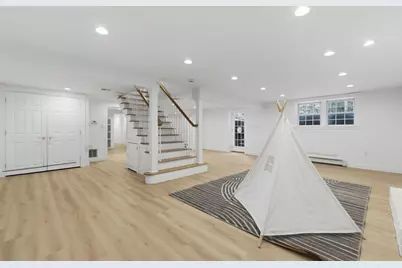 Six Glen Drive, Lynnfield, MA 01940 - Photo 28