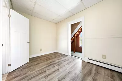 48 Waverly St #2, Melrose, MA 02176 - Photo 2