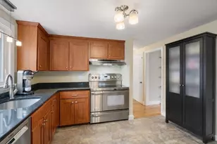 52 Ivan St, Lexington, MA 02420 - Photo 4