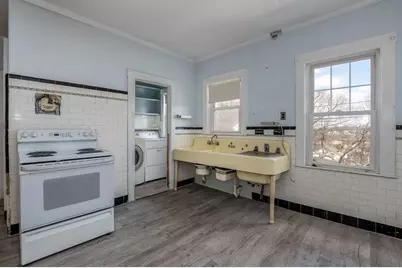 73 Westbourne St, Boston, MA 02131 - Photo 8