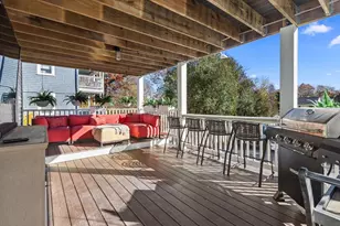 11 Hillview Ave, Boston, MA 02131 - Photo 6