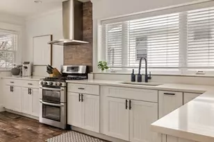 11 Hillview Ave, Boston, MA 02131 - Photo 28