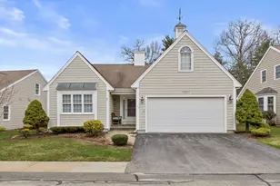 43 Sandtrap Cir, Weymouth, MA 02190 - Photo 1