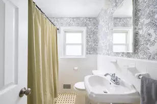 326 Austin St, Newton, MA 02465 - Photo 8