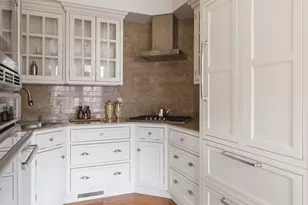 11 Avon St, Cambridge, MA 02138 - Photo 8