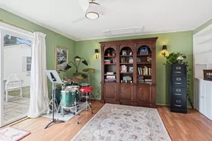 19 Brookfield Cir, Framingham, MA 01701 - Photo 18