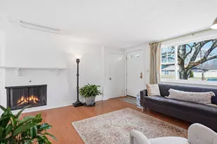 19 Brookfield Cir, Framingham, MA 01701 - Photo 10