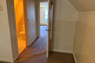 87 Chestnut St, Gardner, MA 01436 - Photo 2