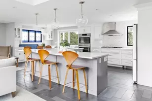 8 Arnold St, Needham, MA 02494 - Photo 4