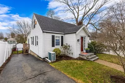 10 Earnshaw St, Boston, MA 02132 - Photo 2